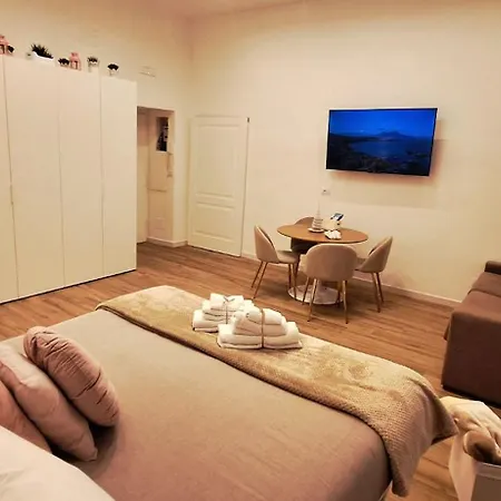 L'ami Chiaia Apartament Neapol