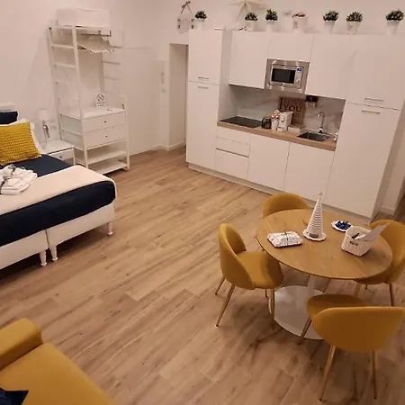 Apartamento Lami Chiaia Nápoles
